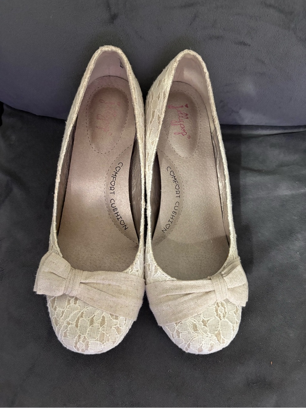Jellypop Lace Bow Round-Toe Flats - Beige